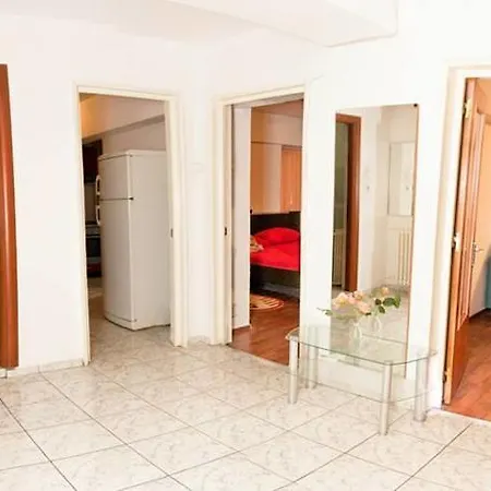 Residence Accommodation Apartments *