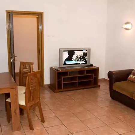 Residence Accommodation Apartments *